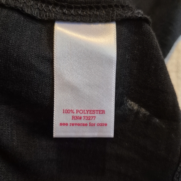 So girls size 6, long sleeve printed shimmery design snowflakes & deer, NWT - Picture 4 of 4